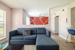 Airy 1 Bed 1 Bath Walk to NRG near Med Center