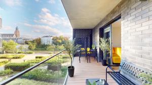 Apartament z tarasem i widokiem na rzekę WroApart-PL - Apartment with terrace and river view WroApart