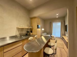 NEW designer studio in authentic Roma Norte