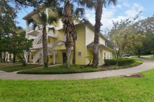 Spacious Ground Floor Condo with Large Patio