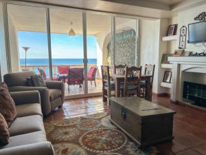 Rosarito Beautiful Costal Getaway located in Rosarito Mexico 15 minutes near downtown