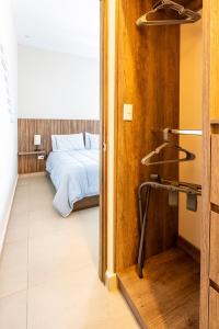 Moderno Apartamento con piscina a 20 min APTO y Cintermex