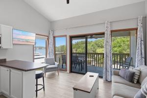 H Lake Front!, Remolded, Boat Slip, Patio Views, Pool, Perfect Location!