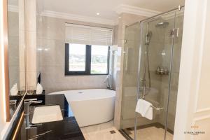 Le Blanc Heritage Hotel