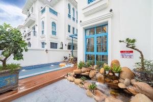 Sun Villa - Pool, walk to beach, upto 20 pp