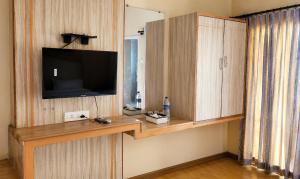 Iyal Hotels and Resorts