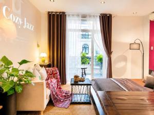 Darlington House Nguyễn Văn Hưởng