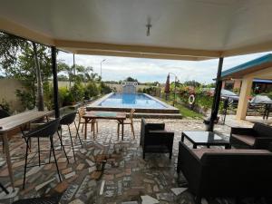 BalaiBesa Transient House