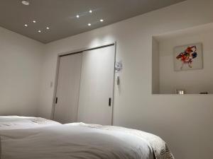 長安 guesthouse完全貸切一軒家 3LDK3 トイレ 2 浴室和室完備地下鉄徒歩 3 分 京橋経由心斎橋関空直通