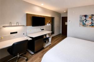 Microtel Inn & Suites by Wyndham Macon