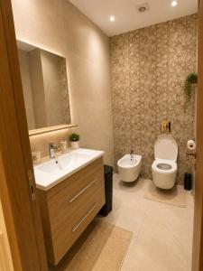 Martils Most Beautiful Luxury stunning Sea View 2 bedroom Olympic Pool 1 min Beach Les Jardins Blues Parking Secuirity