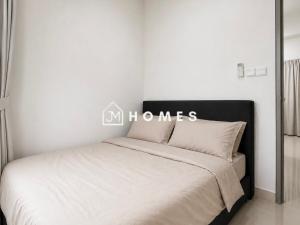 C180 Trader Park 3BR Food Haven with Balcony #A16