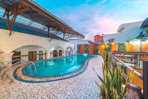 Mali Namphu Hotel