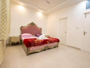 Homlee-White House-5BHK-Parking-Max Hospital-Saket