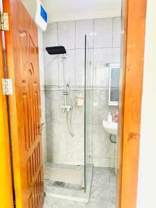 Spacious Studio UrbanNest City Center with Fast WiFi and 24 - 7 Security