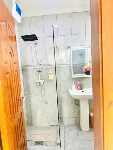 Spacious Studio UrbanNest City Center with Fast WiFi and 24 - 7 Security