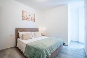 Sandy Steps Two-Bed - Family Cove