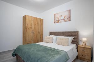 Sandy Steps Two-Bed - Family Cove