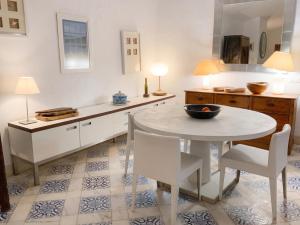 Bright family house in Alvor with stunning sea view