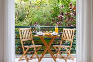 Charming Apartment in Funchal with Balcony and View