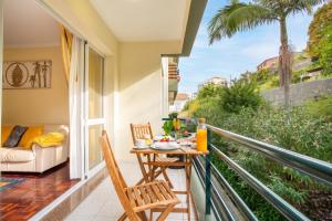 Charming Apartment in Funchal with Balcony and View