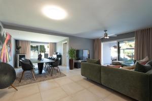 Villa Linn - Modern Family Villa Mijas