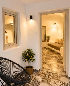 Heart of Santorini - Fira Cave Suites