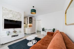 Sikorskiego Signature Apartment by BookingHost