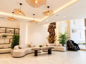 LAVISH OCEAN INN Đà Nẵng