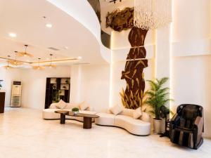 LAVISH OCEAN INN Đà Nẵng