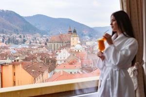 Hotel Aro Palace