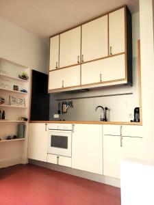 Get-your-flat - Tiny Flat in Gründerzeithaus, super sweet, Kreuzviertel - 50 m2 EG Haustier auf Anfrage