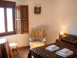 Spacious Apartment with Pool in Yeste - 120 m² - 10 Guests