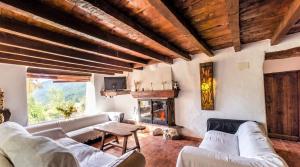 Spacious Apartment with Pool in Yeste - 120 m² - 10 Guests