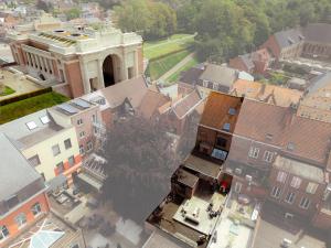 Tussen Muur en Markt