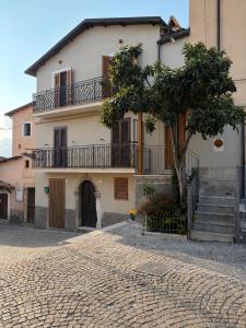 Il Nespolo