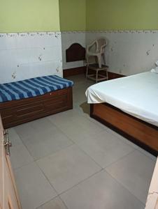 Anandha Lodge