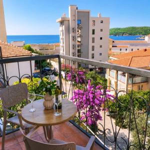 Apartments Bloom Bečići