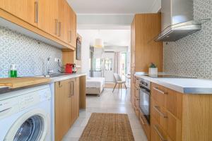 Elegant thisseos loft - city center