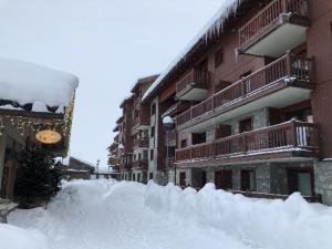 Appartement 4 pièces, 6 pers avec parking privé et Wi-Fi à Tignes Val Claret - FR-1-889-29