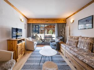 Appartement 2P avec balcon au centre station, Val-dIsère - FR-1-518-84