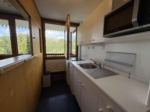 Appartement skis aux pieds - 6 pers. - FR-1-885-48