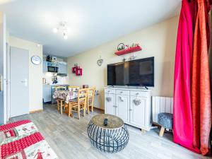 Appartement moderne 2 chambres, au pied des pistes - FR-1-807-77