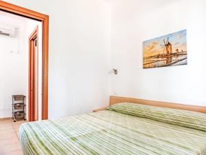 Apartment Mini-Wohnung in einer Residenz-Lösung by Interhome
