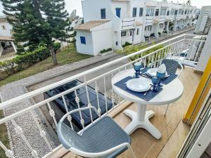 Apartment Jardins da Oura 3 zimmer SuperAlgarve by Interhome