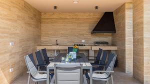 Villa Moon - SeaView&Hydromassage by Villas Guide