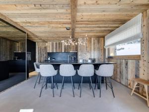 Chalet de luxe avec espace bien-être - 14 pers, sauna, cheminée - FR-1-690-38