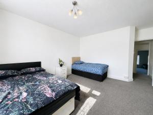 Grange House 1 Bedroom for 3,4, Train Station FREE Parking