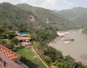 Majestic Aloha Ganga View Apartment