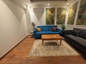 Majestic Aloha Ganga View Apartment